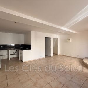 Location Appartement 2 pièces 45m² TOULON 83100 - Photo 2
