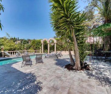 Location saisonnière - maison de ville - Cannes - Photo 1