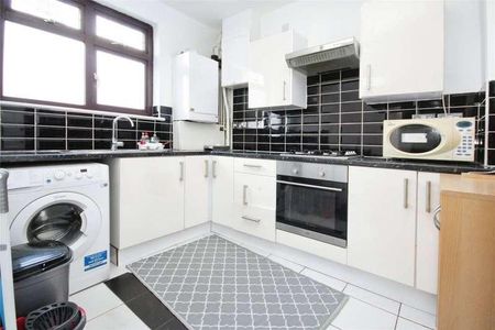 Butler Road, Dagenham, RM8 - Photo 2