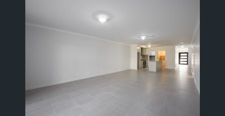 QUALITY BUILT, SPACIOUS HOME - Photo 4