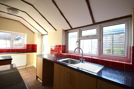 2 bedroom cottage to rent - Photo 4