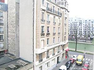 Logement à Paris, Location meublée - Photo 3