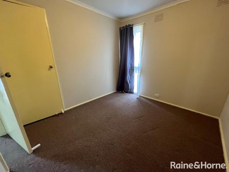 2/45 Staughton Street, Melton South, VIC 3338 - Photo 4