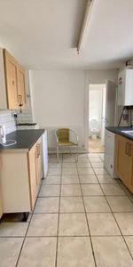 Room For Rent Old Park Terrace, Pontypridd - Photo 3