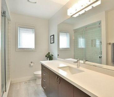 For Lease - 2412 Presquile Drive, Oakville, Ontario - Photo 5