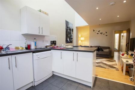 6 bedroom house to rent - Photo 4