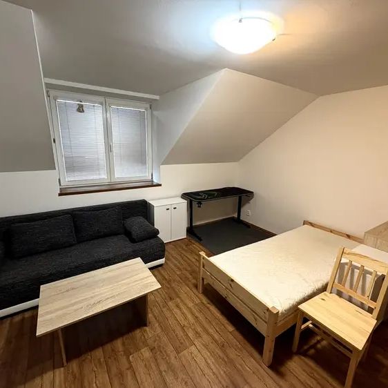 Pronájem zařízeného bytu 1+kk, 30 m - Фото 1