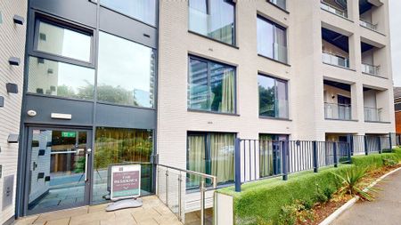 1 Bed Student Accommodation - Photo 2