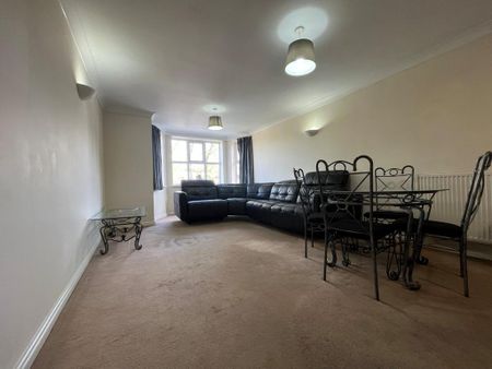 2 bedroom flat to rent - Photo 3