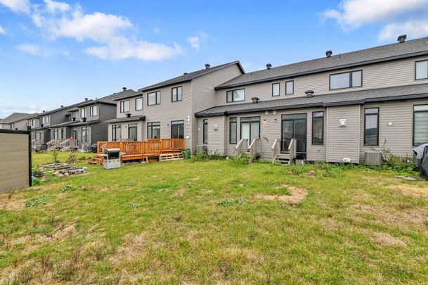 For Lease - 2305 Goldhawk Drive, Stittsville - Munster - Richmond, Ontario - Photo 1