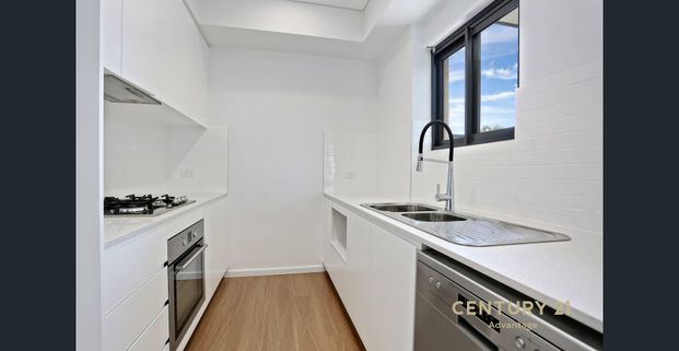 Brand New 2 Bedroom Luxury Apartments! - Photo 1