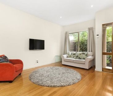 2/616 Waverley Road, Malvern East - Photo 2