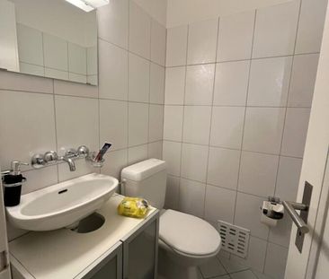 Schöne Wohnung mit zwei Balkonen nahe Bahnhof Zürich-Enge - Foto 2