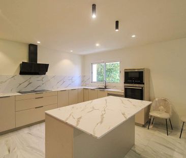 5 room luxury Villa for rent in Málaga, Spain - Photo 1