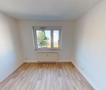 Helle 2-Raum-Wohnung mit Balkon - Foto 1