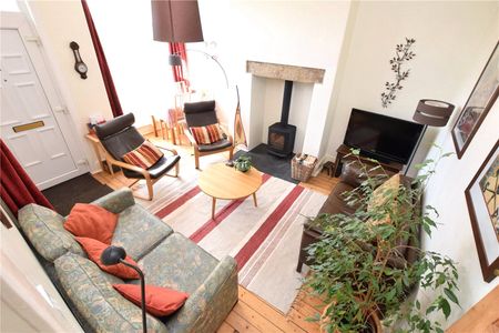 64, Woodside Place, Leeds, West Yorkshire, LS4 2QU - Photo 3