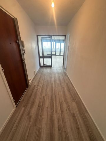 Location Appartement 5 pièces 100m² - Photo 2