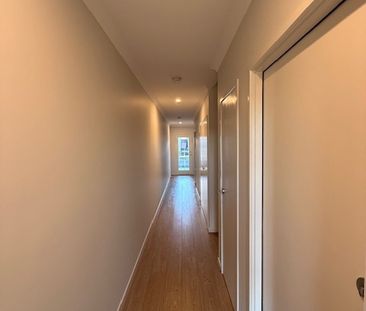 Near New, Low maintenance Townhouse! - Photo 6