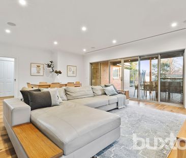 234 Patterson Road, Bentleigh VIC 3204 - House For Rent | Domain - Photo 3