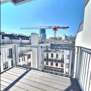 Exklusive Dachgeschosswohnung mit Balkon & Klimaanlage - Hochwertiges Wohnen im 2. Bezirk - Photo 2