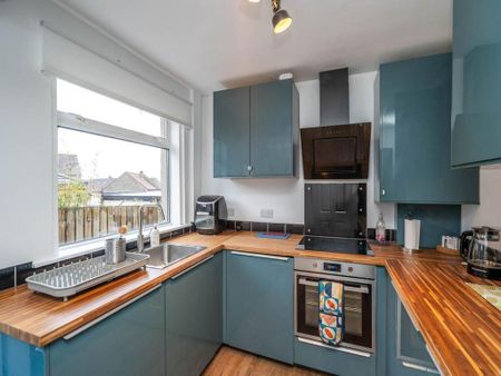 3 bedroom semi-detached house to rent - Photo 5