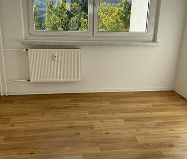 Schnell sein: Preiswert mit Balkon! - Photo 1
