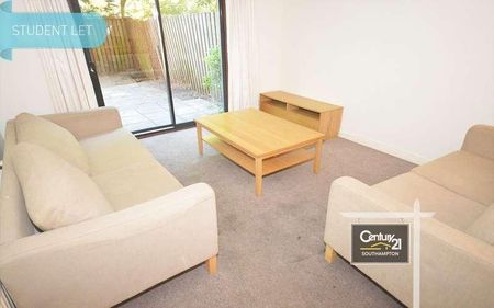 |ref: |, Berkeley Close, Southampton, SO15 - Photo 3