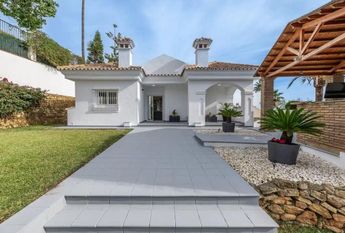 Luxury Villa for rent in Marbella Del Este, Spain