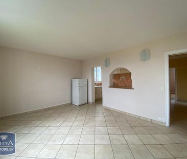 Location Appartement 3 pièces 69m² CHATEAUROUX 36000 - Photo 3