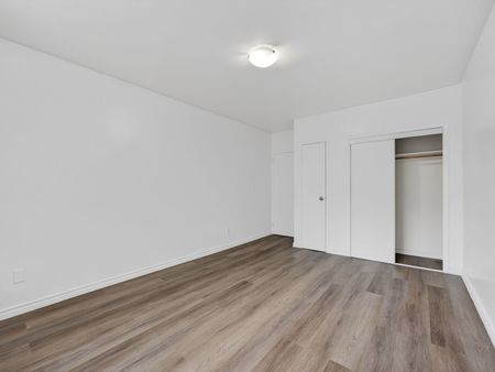 For Lease - 275 Wentworth Street Unit# 404, Oshawa, Ontario - Photo 2