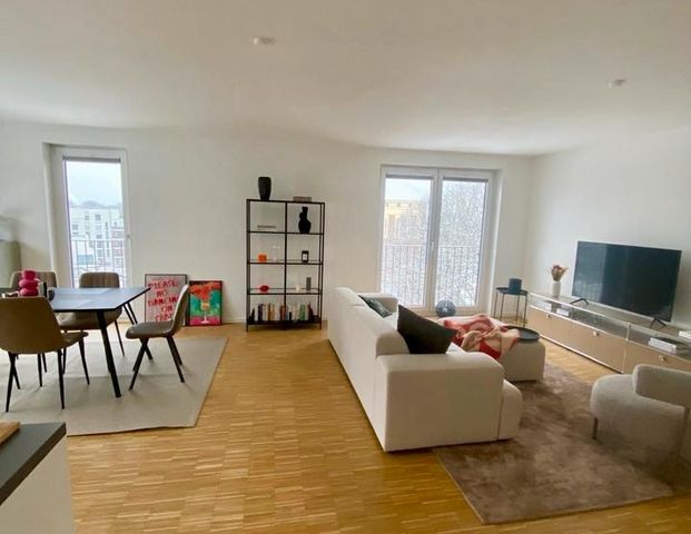 [Zwischenmiete Jan 2026] Helle 3 Zi Penthouse Wohnung Dachter - Photo 1