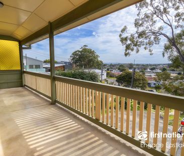 Perfectly Positioned Family Home Near Lake Macquarie - Photo 2