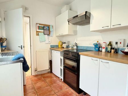 2 bedroom terraced house to rent - Photo 5