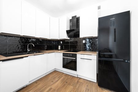 Funkcjonale mieszkanie 38 m2 z oddzielną sypialnią, balkon, tramwaj, Nowa Huta - Photo 2