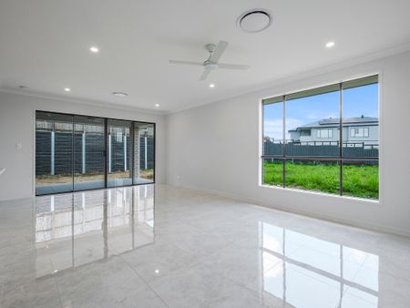 Brand New High Quality House - South Ripley - Photo 3