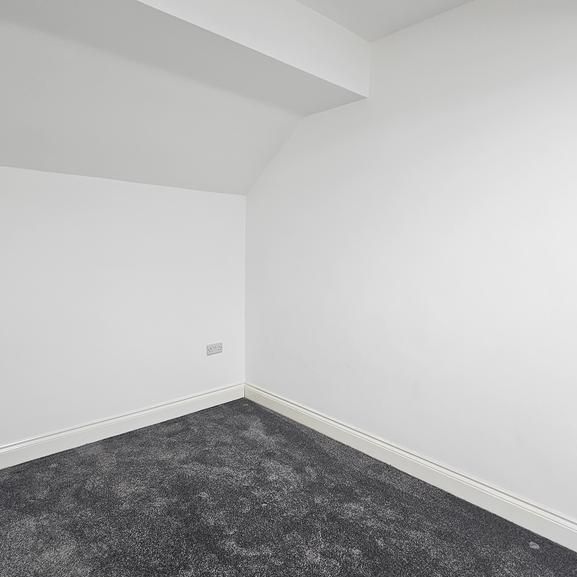 Mixed use to rent - Photo 1