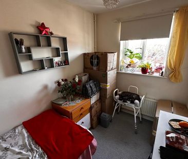 2 bedroom semi-detached house to rent - Photo 5