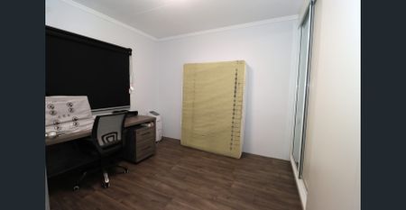 Fully Furnished Unit! - Photo 3