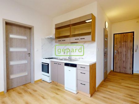 Pronájem bytu 1+1 36 m2 - Fotografie 3