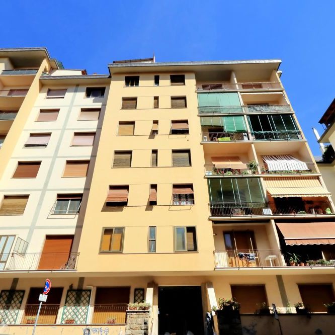 Bright room in Via Bellini - Photo 1