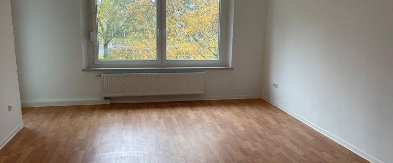 Tolle 3 - Zimmer Wohnung mit Balkon in modernisierter Wohnanlage! - Foto 1
