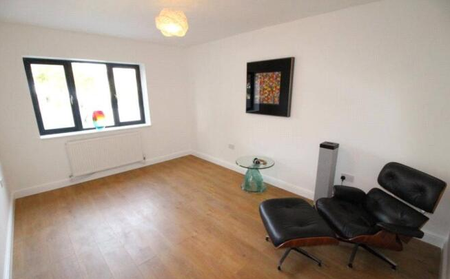 4 bedroom house to rent - Photo 2