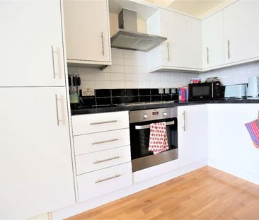 Axminster Road, London - Photo 1