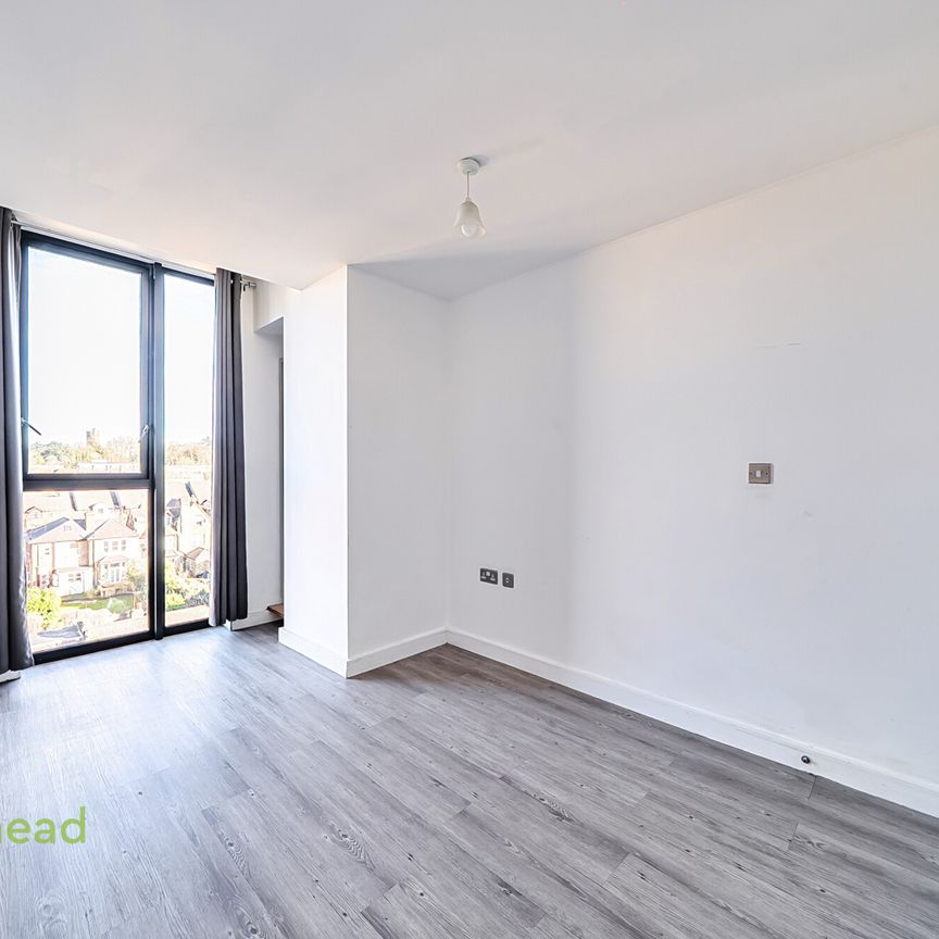 Masons Avenue, Croydon, CR0 - Photo 1