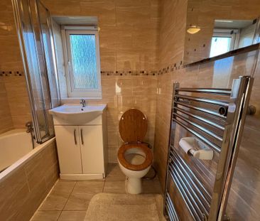 2 bedroom maisonette to rent - Photo 5