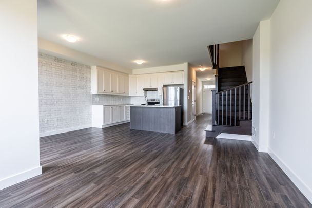 For Lease - 6 Bedrock Drive, Hamilton, Ontario - Photo 1