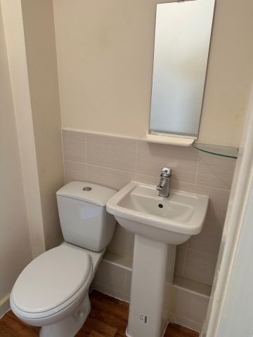 2 Bed Flat, Huntsman Lodge, S5 - Photo 2