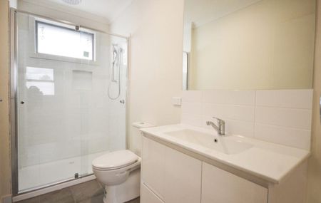 2/16 Clunes Street, Kingsbury VIC 3083 - Townhouse For Rent | Domain - Photo 5