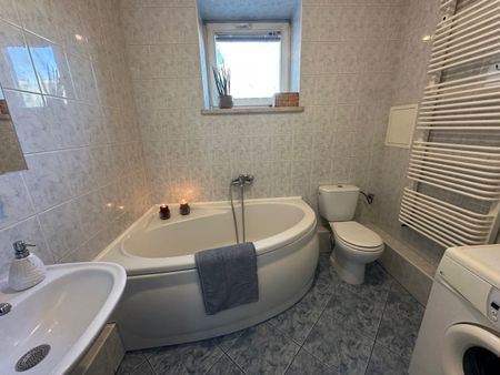 70m2/ 3 Pokoje/ 2 Łazienki/ Garaż/ Blisko Metra 70 m² - Фото 5