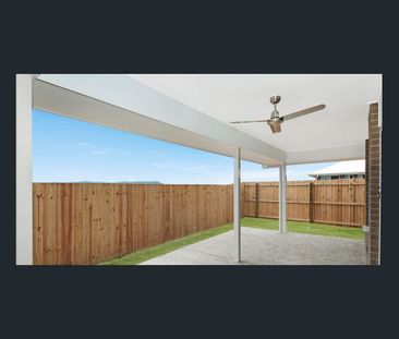 Easy Family Living on Darrau Avenue - Photo 6
